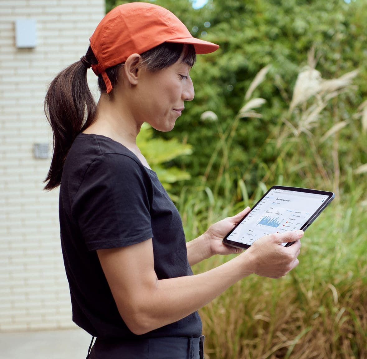 Zeller - Tradie on the go looking at tablet