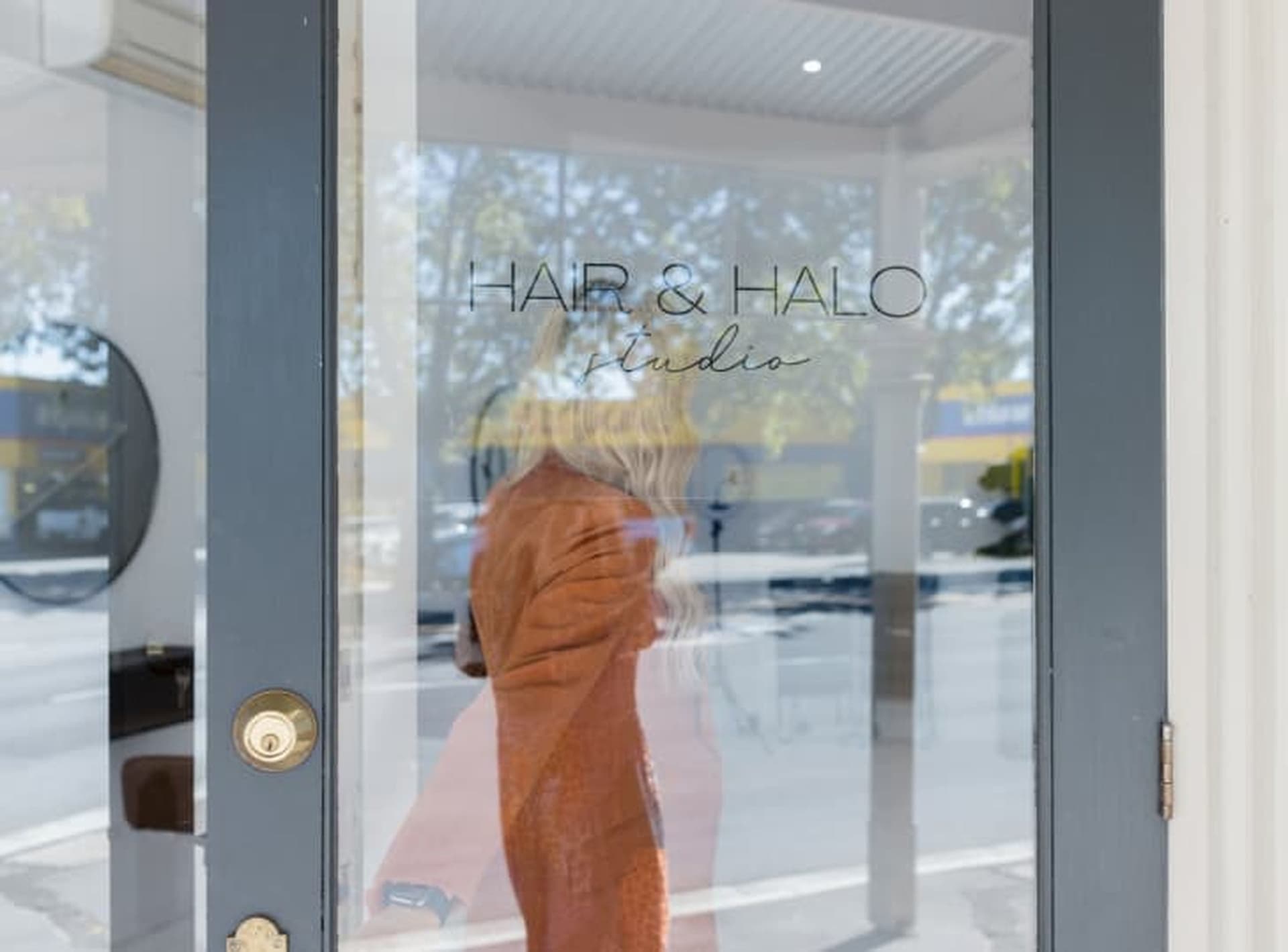 Zeller – Hair and Halo