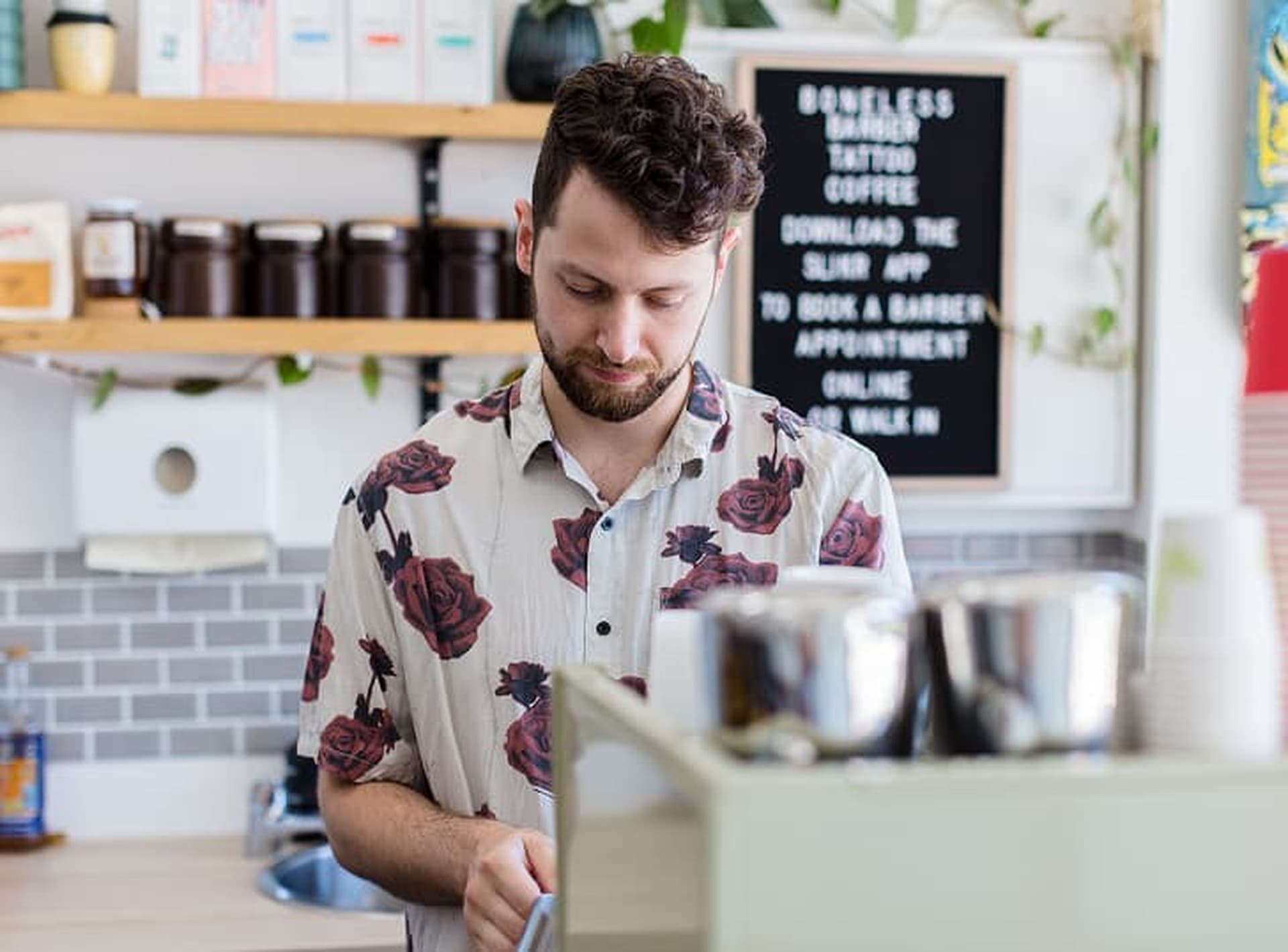 Zeller – Boneless Barbershop