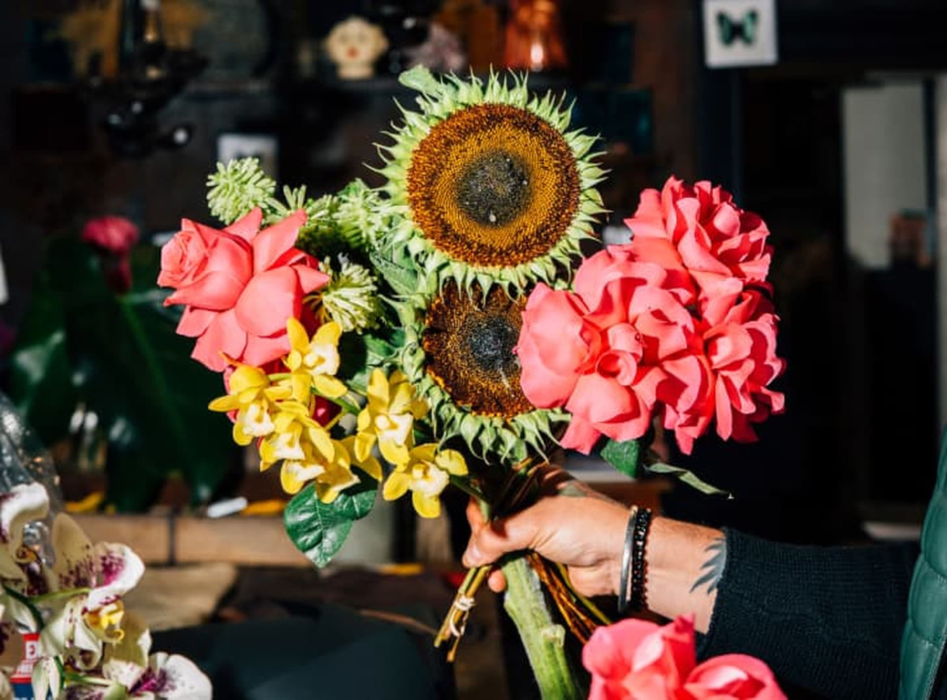 Zeller – Floral Craftsman