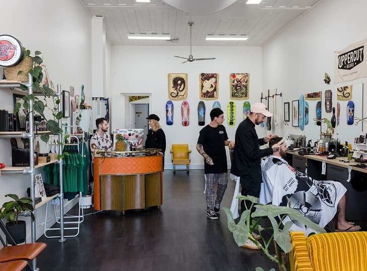 Zeller – Boneless Barbershop