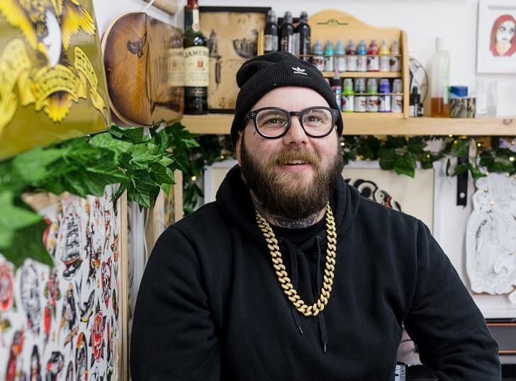 Zeller – Boneless Barbershop