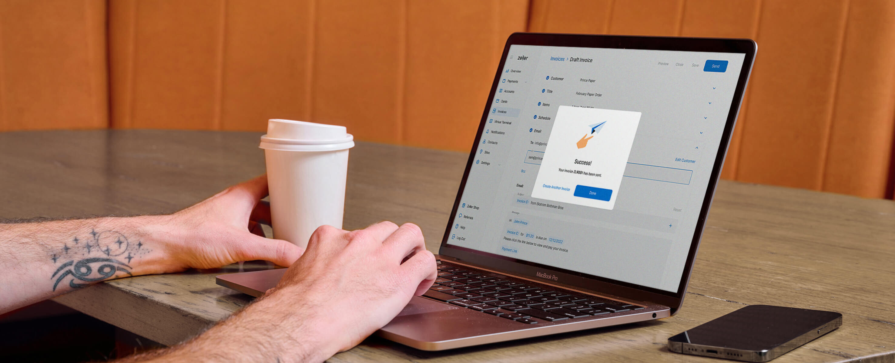 Zeller online invoicing on laptop