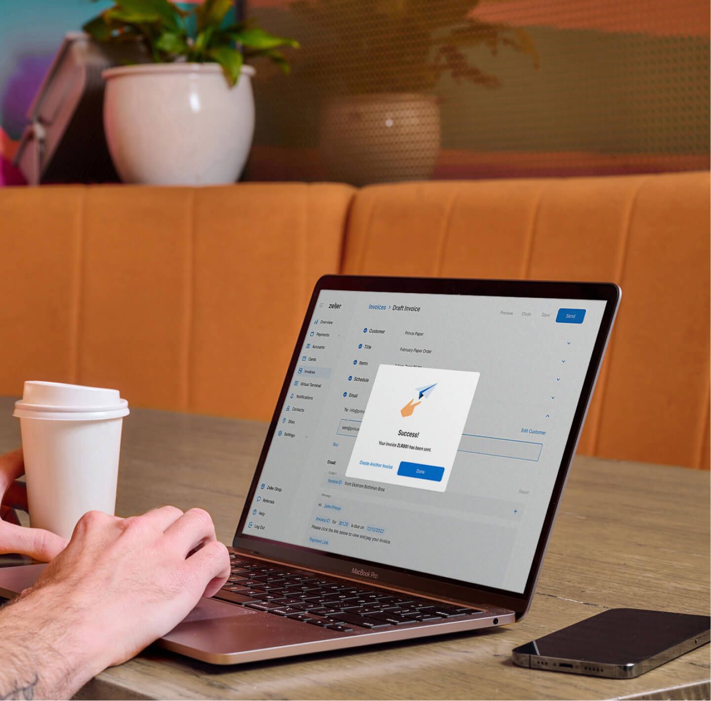 Zeller online invoicing on laptop