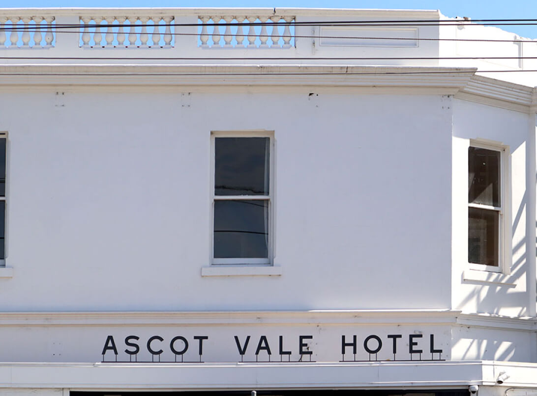 zeller-ascot-vale-hotel-01